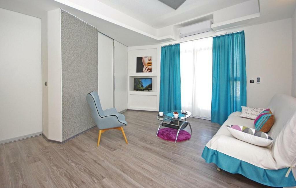 Villa Em Makarska Exterior foto