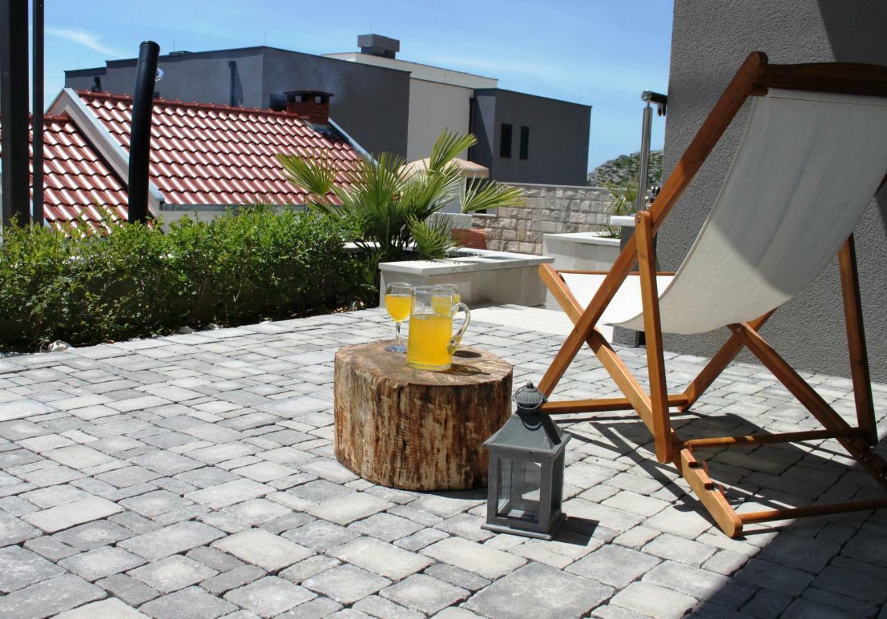 Villa Em Makarska Exterior foto